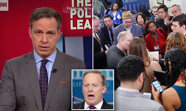 Anchor condemns White House for banning outlets from press briefing